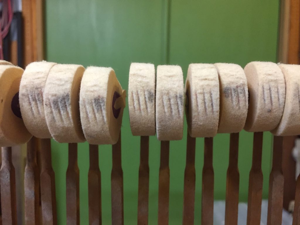 photo of string cuts are not parallel to strings