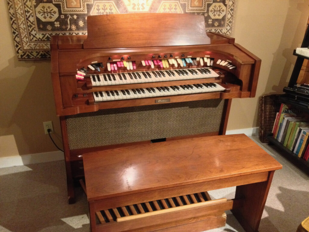 photo of the Thomas Transistor Organ. Virtual Pipe Organ candidate