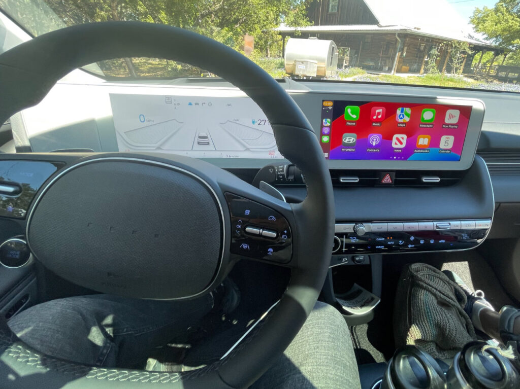 photo of Ioniq5 Driver's view with CarPlay