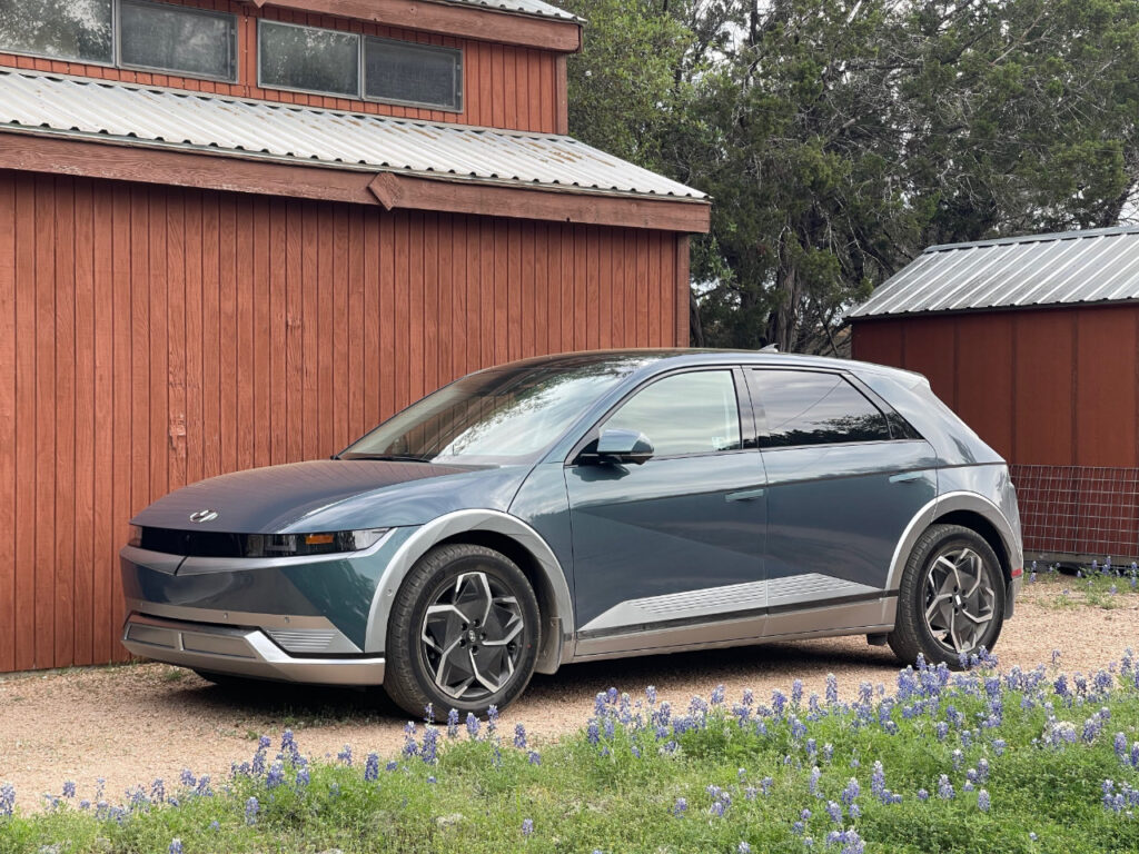 photo of the Hyundai Ioniq5 electric vehicle